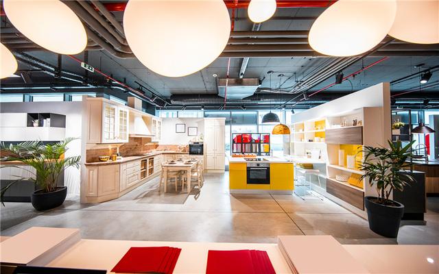 新手开实体店卖什么好(小投资开什么实体店好)