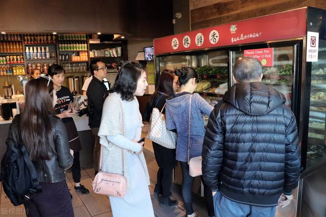 麻辣烫吧台装修效果图 40平米快餐店装修效果图